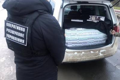 Венгерского дипломата, которого поймали с контрабандой на границе Украины, исключили из партии