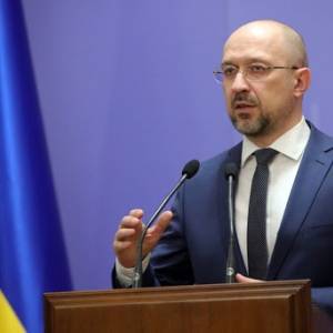 Шмыгаль: Миссия МВФ начнет работу в Украине в ближайшее время