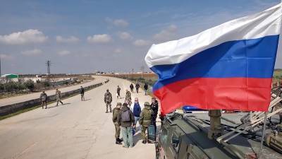 Российские военные помогают сирийцам патрулировать Голаны