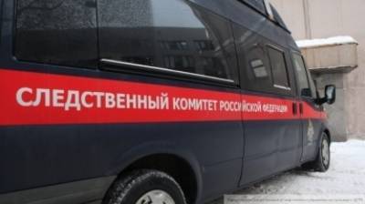 Крымский шофер запер изнутри микроавтобус и поджег его