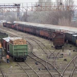 В конце года существенно замедлилось падение украинского экспорта