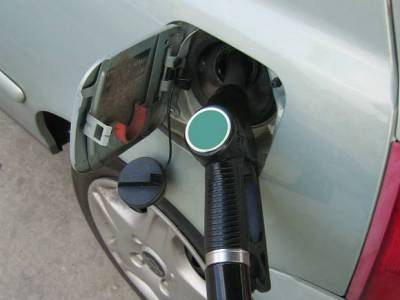 Рост цен на бензин зафиксирован в 10 российских регионах