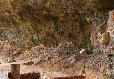 Ученые нашли загадочное захоронение ребенка, которому 40 тысяч лет