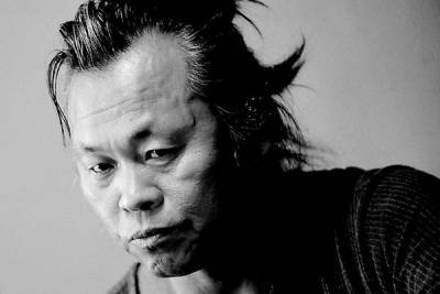 Знаменитый корейский режиссёр Ким Ки Дук умер от коронавируса