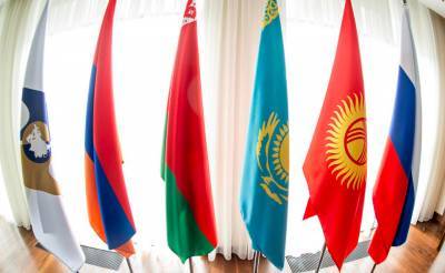 Узбекистан получил статус наблюдателя в Евразийском экономическом союзе
