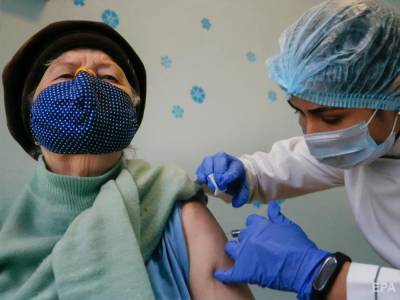 Стала известна ориентировочная дата начала вакцинации от COVID-19 в Украине