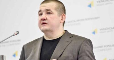 "Ты что, мусорской?": Представителя Денисовой на Донбассе уволили за драку в кафе