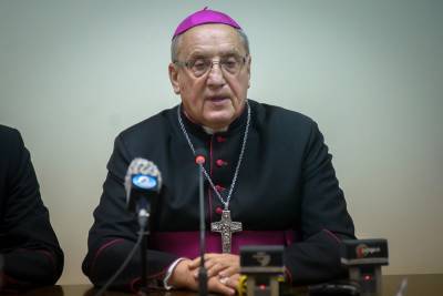 Архиепископ Кондрусевич намерен уйти в отставку