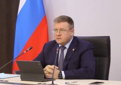 Губернатор Любимов встретился с главой Ухоловского района