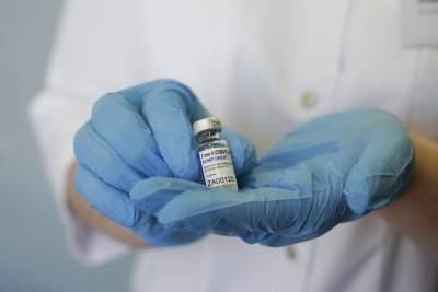 Гинцбург рассказал, как вакцина AstraZeneca может повысить свою эффективность