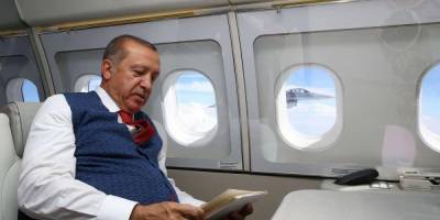Эрдоган счел неуважением санкции США за С-400