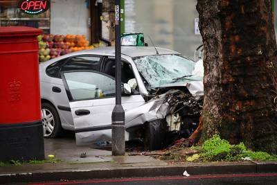 Выехавший на тротуар автомобиль сбил 10 человек в Лондоне