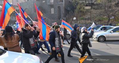 Около 40 участников акций протеста в Ереване доставлены в полицию