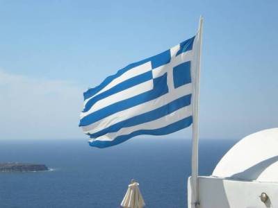 Греция сократила срок карантина для туристов