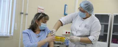 Мишустин: Россия является лидером по организации вакцинации населения от COVID-19