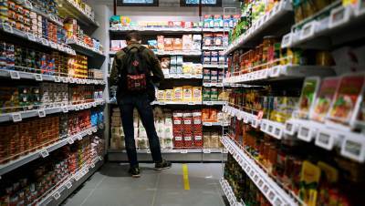 Три ведомства в РФ работают над снижением цен на продукты