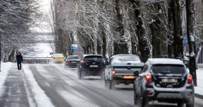 Власти Калининградской области рассказали, сколько машин убирали снег с дорог