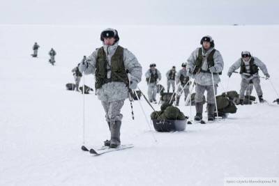 Newsweek: США готовят военный поход в ответ на новый рекорд РФ в Арктике
