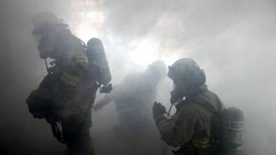 В Харкове сильный пожар едва не унес жизни людей, фото: "все из-за обогревателя"