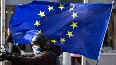 Евросоюз одобрил антикризисный бюджет на 2 триллиона евро