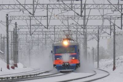 В Укрзализныце предупредили пассажиров о задержках поездов из-за непогоды