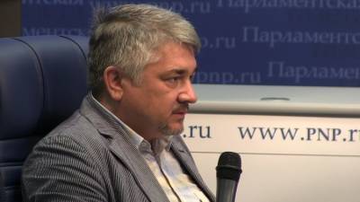 Ищенко: Москва может наглядно показать Киеву, что она делает с наглецами