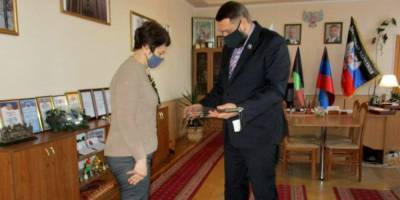 «Мэр» Дебальцево сделал садику щедрый подарок за целых 40 гривен. Об этом сделали целый репортаж под названием «Забота о детях»
