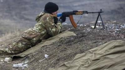 "Перемирие" на Донбассе: оккупанты обстреляли украинские позиции вблизи Марьинки, Водяного и Зайцева