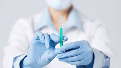 AstraZeneca согласилась провести исследования комбинации своей вакцины и "Спутника V"