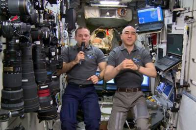 Роскосмос выступил за повышение зарплаты космонавтам