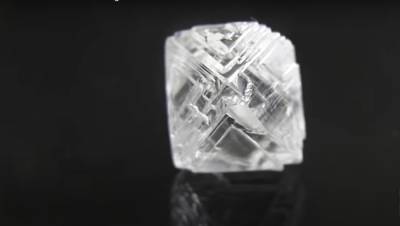 Известный миллионер научился добывать бриллианты прямо из воздуха, как это работает