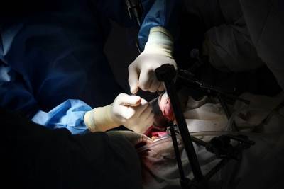 Главного хирурга новосибирской больницы судят за стимулирующие выплаты на 38 тыс.