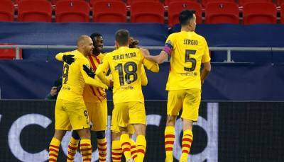 Игроки Барселоны пошли на снижение зарплаты. Клуб сохранит 172 млн евро
