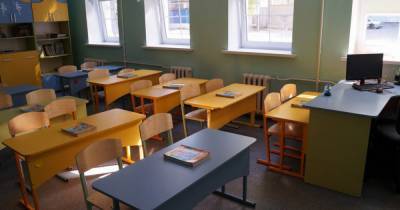 Калининградские власти в понедельник рассмотрят вопрос закрытия школ
