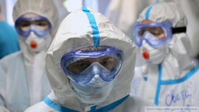 Российские медики выявили 28 137 новых случаев коронавируса за сутки