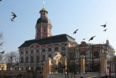 Митрополит Варсонофий попросил власти Петербурга передать РПЦ музейные помещения Благовещенской церкви