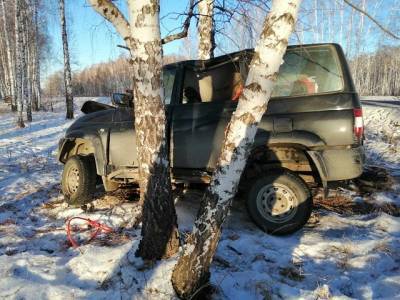 В Челябинской области внедорожник врезался в дерево