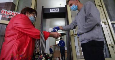 В Калининградской области COVID-19 выявили ещё у 19 медиков и 11 школьников