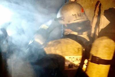 В Сафоново пожарные спасли несколько человек при пожаре во многоэтажке