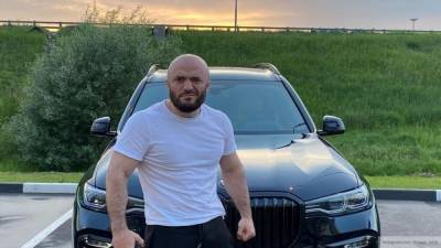 Боец смешанных единоборств Исмаилов устроил потасовку на московской парковке