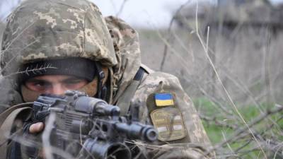 Украинские боевики четыре раза нарушили режим тишины