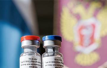 WSJ узнал о проблемах с производством российской вакцины от COVID-19