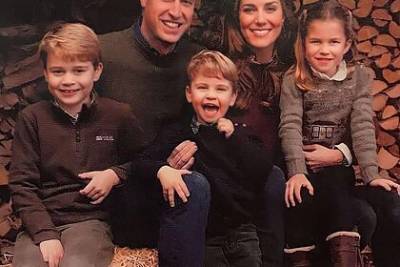 Рождественское фото британской королевской семьи с детьми утекло в сеть