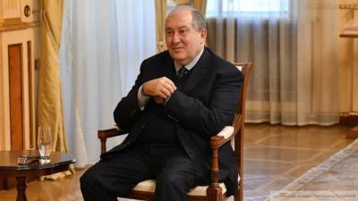 Президент Армении встретился с кандидатом от оппозиции на пост премьера