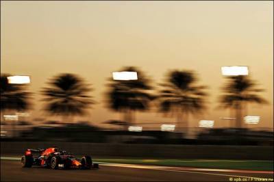 Гран При Абу-Даби: Поул у Ферстаппена