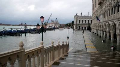 Почему "Моисей" не спас Венецию от наводнения
