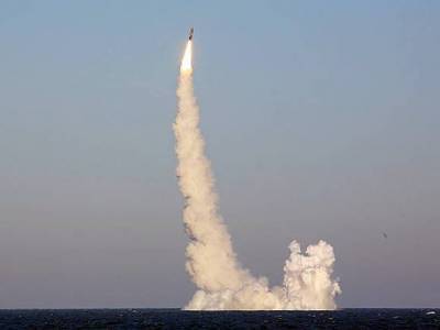 Сразу четыре ракеты «Булава» запустили с подлодки «Владимир Мономах»