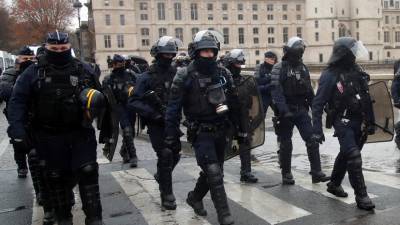 В Париже на акции протеста задержаны более 80 человек