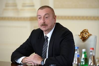 Алиев обвинил армянскую сторону в нарушении режима прекращения огня в Карабахе