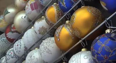Неприятностей не оберетесь: украинцев предупредили об опасных елочных игрушках